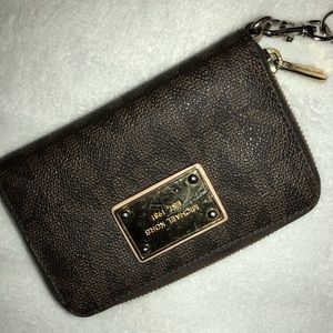Michael Kors smartphone wristlet